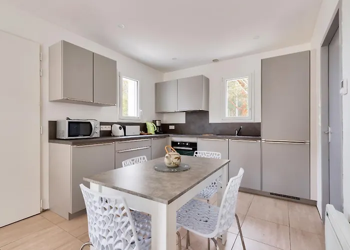 Campagne Vendeenne, Maison Pour 6 펜션 Commequiers